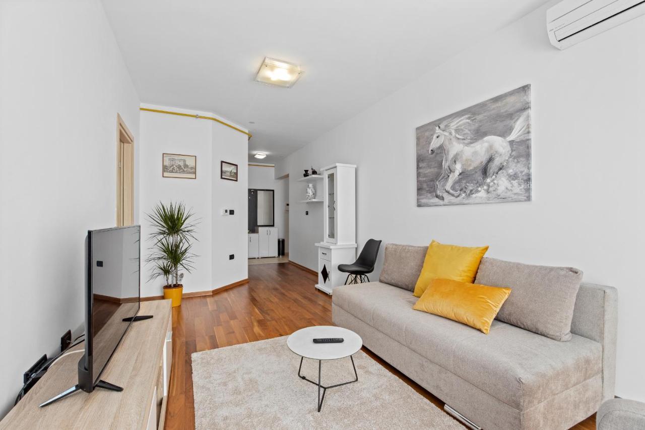 Feniks Fazana Apartman Extérieur photo