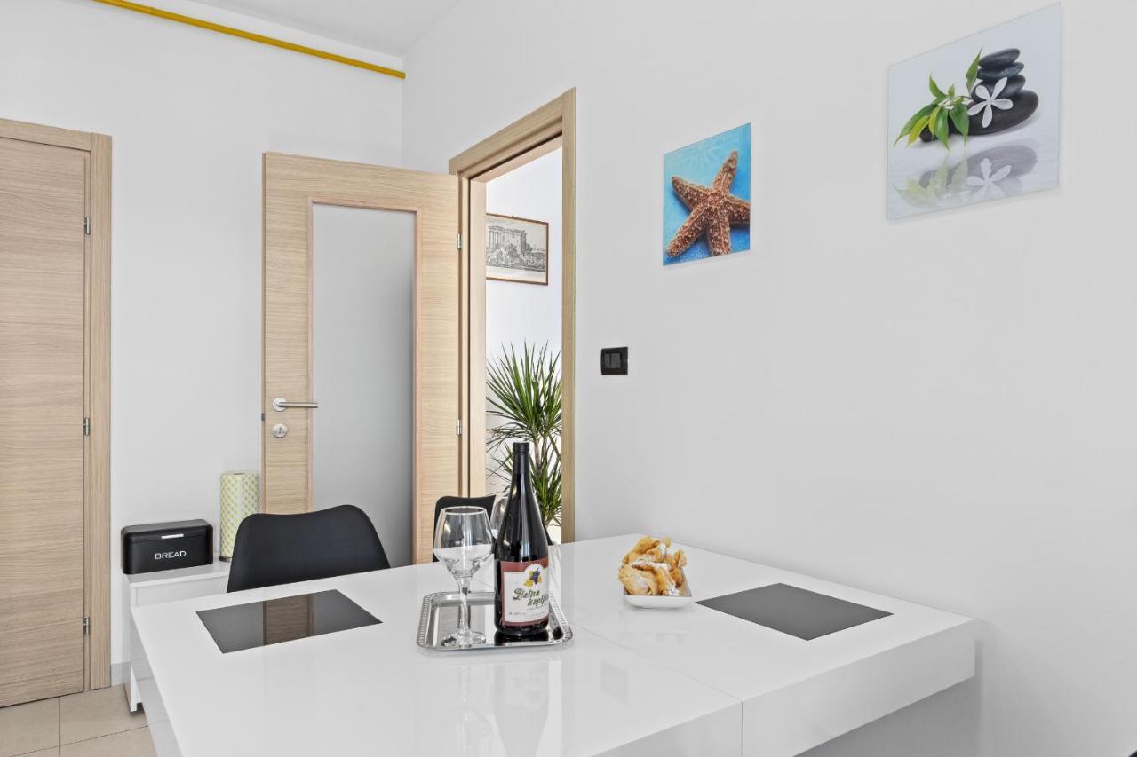 Feniks Fazana Apartman Extérieur photo